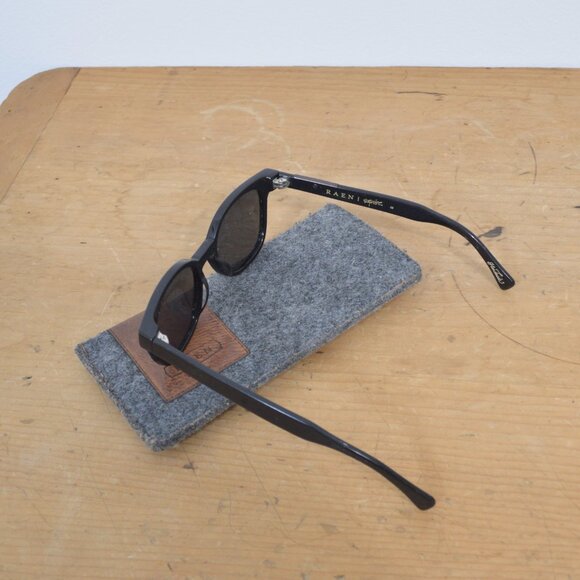 black unisex raen sunglasses squire